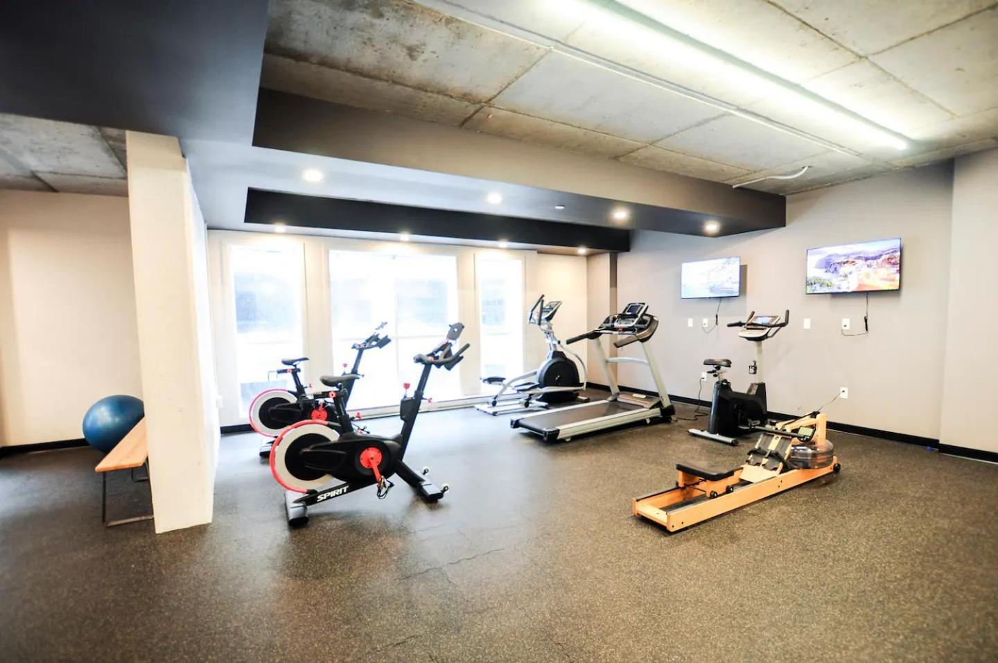 Quebec, Rustique Chic En Ville, Piscine Sur Le Toit Pour 2 A 6 Invites Bagian luar foto